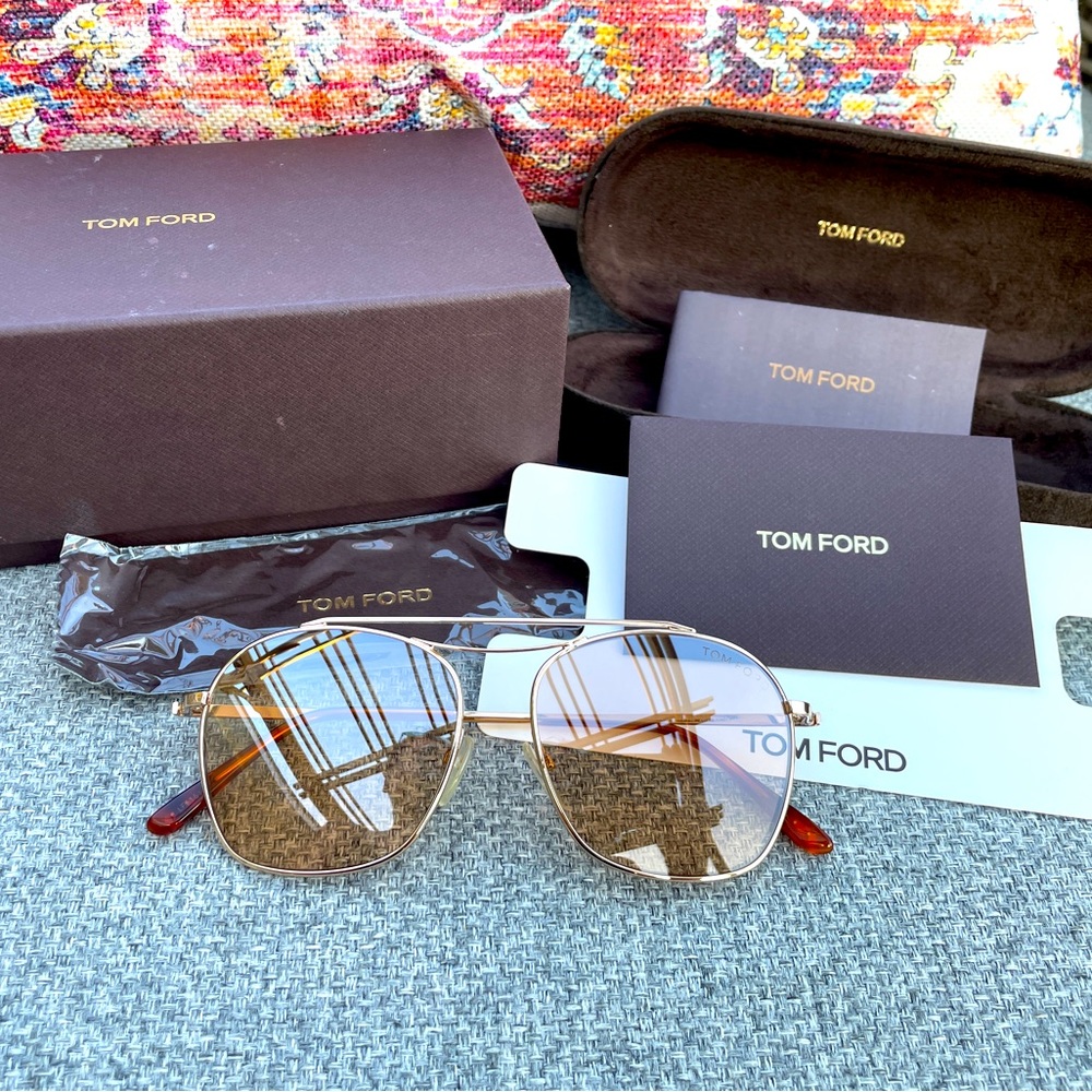 Tom Ford FT0145 Rose/Lt Rose gold aviator sunglasses NIB